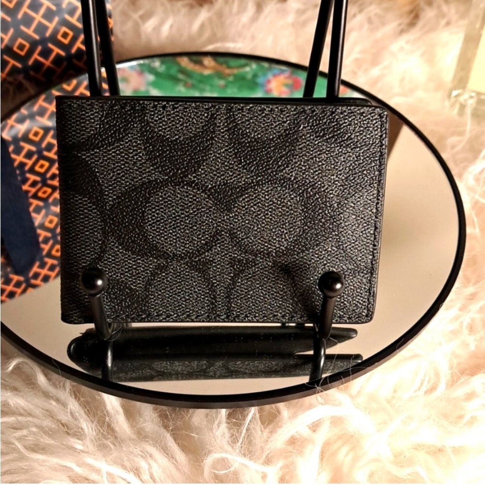 NWT Coach Cardholder Wallet